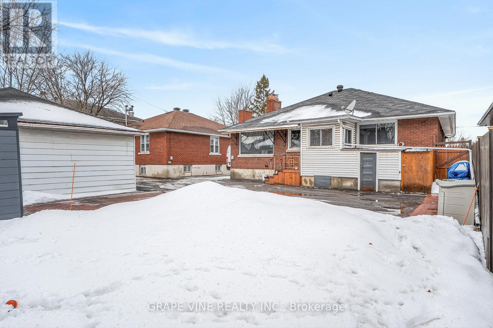 102 Donald Street, Ottawa, Ontario  K1K 1N2 - Photo 6 - X12900310