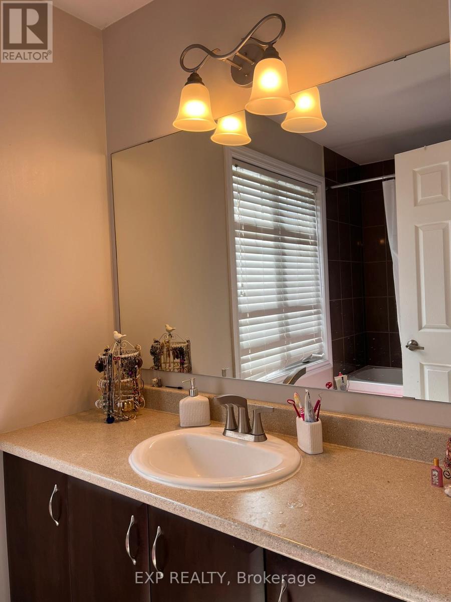 229 Cayman Road, Ottawa, Ontario  K2S 0N8 - Photo 15 - X12901724