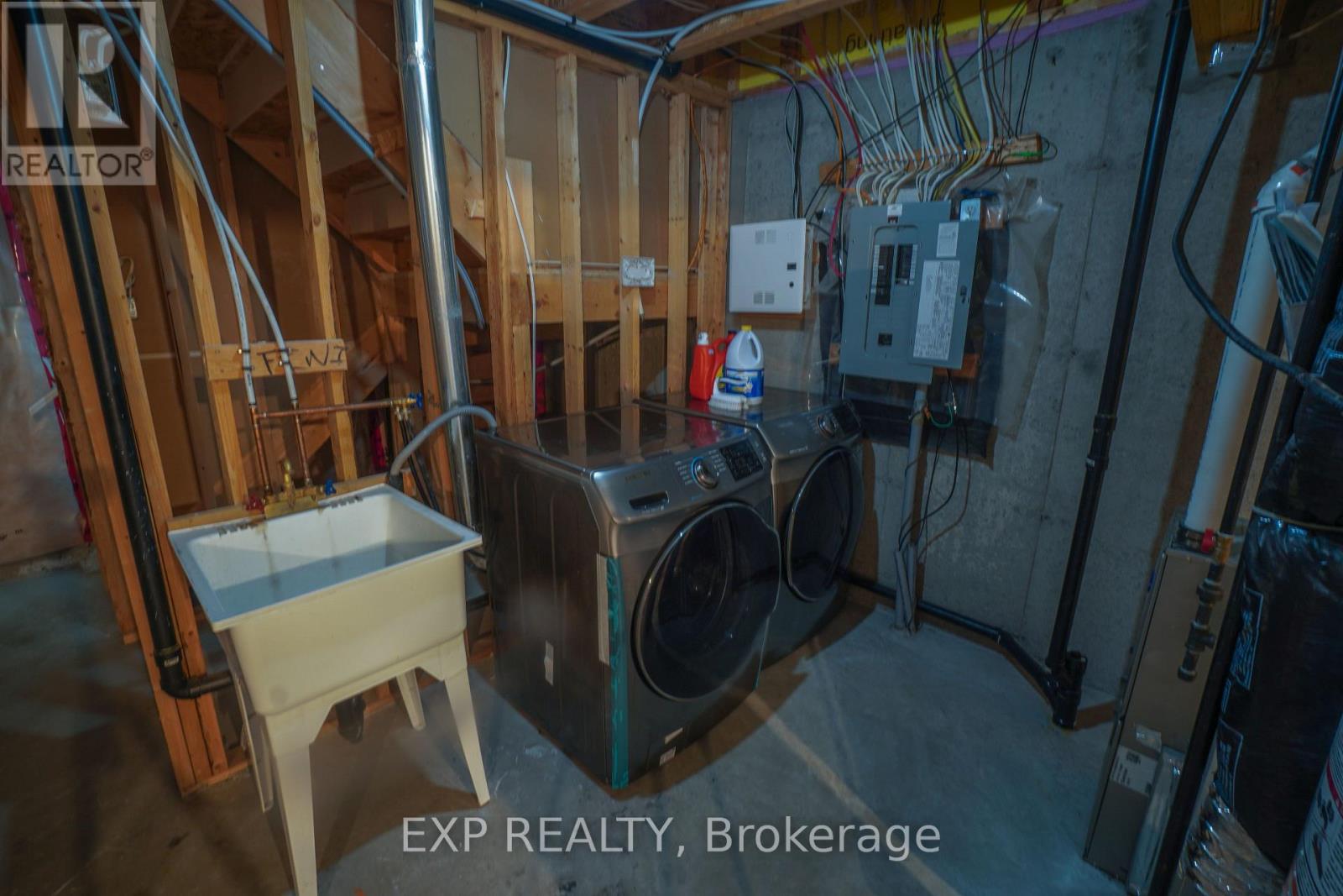 229 Cayman Road, Ottawa, Ontario  K2S 0N8 - Photo 27 - X12901724