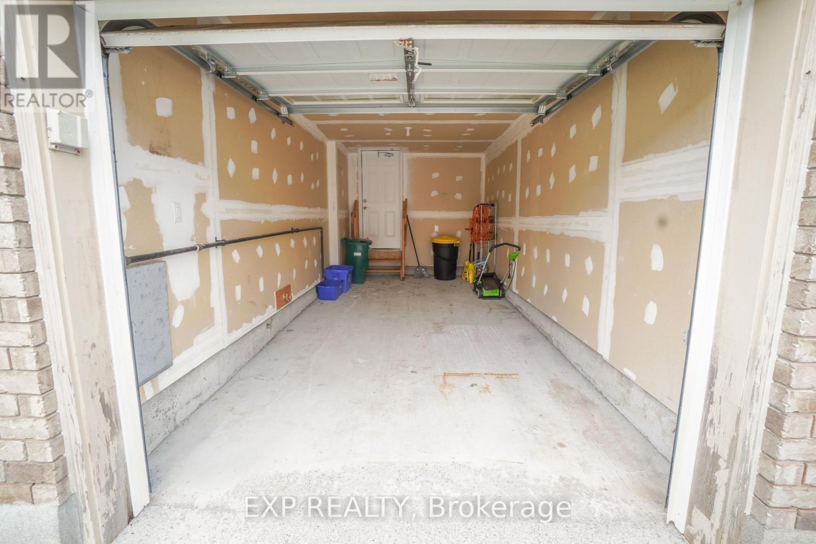 229 Cayman Road, Ottawa, Ontario  K2S 0N8 - Photo 28 - X12901724