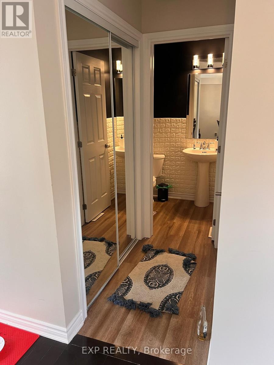 229 Cayman Road, Ottawa, Ontario  K2S 0N8 - Photo 5 - X12901724