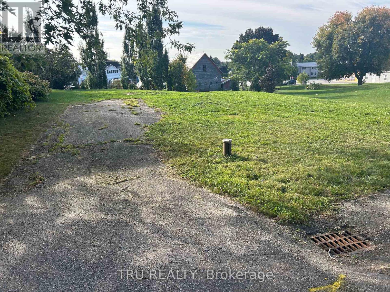 9 Wellington Street W, Athens, Ontario  K0E 1B0 - Photo 4 - X12902312