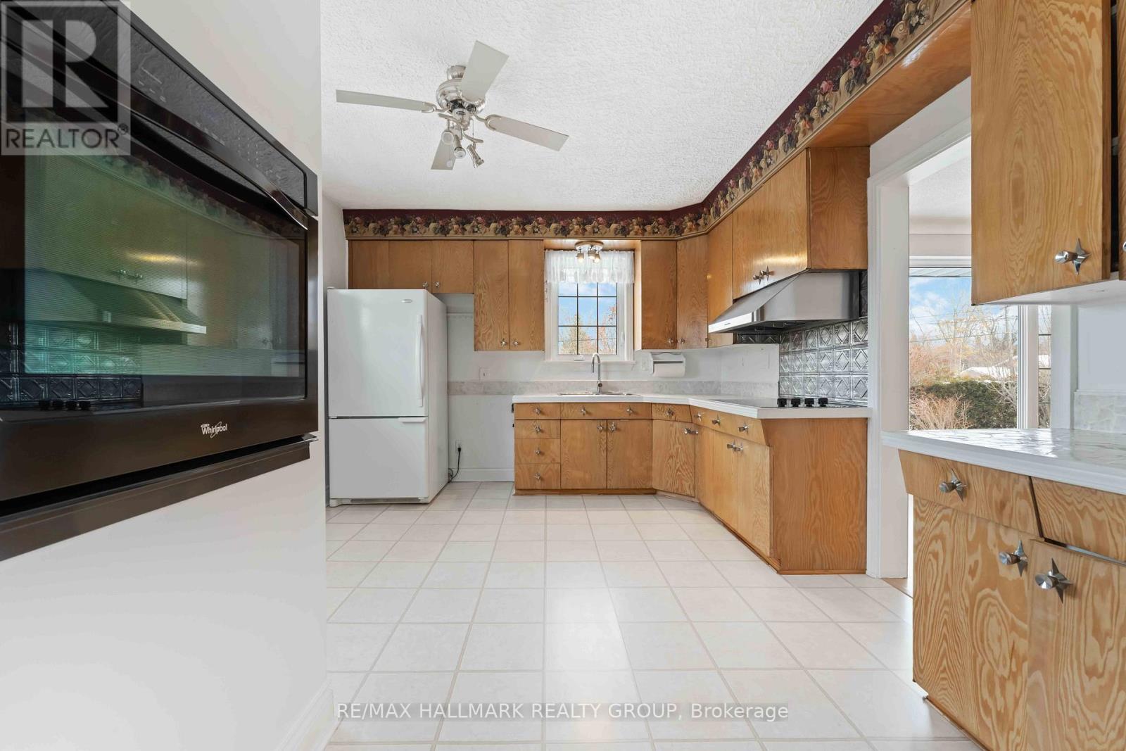 3654 Navan Road, Ottawa, Ontario  K4B 1H9 - Photo 10 - X12902590