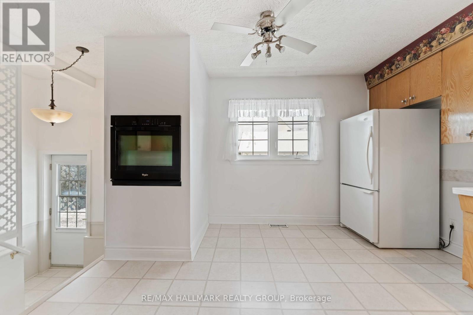 3654 Navan Road, Ottawa, Ontario  K4B 1H9 - Photo 13 - X12902590