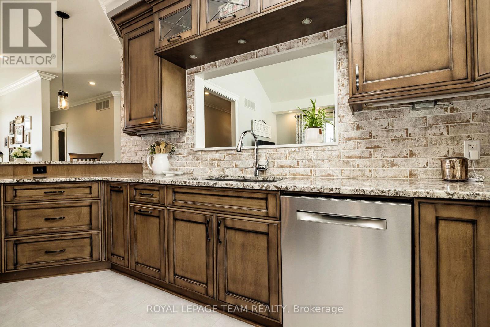 9459 Mccuan Road, Beckwith, Ontario  K7C 0C4 - Photo 8 - X12903794
