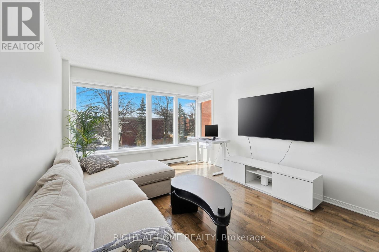309 - 225 Alvin Road N, Ottawa, Ontario  K1K 4H6 - Photo 10 - X12903904