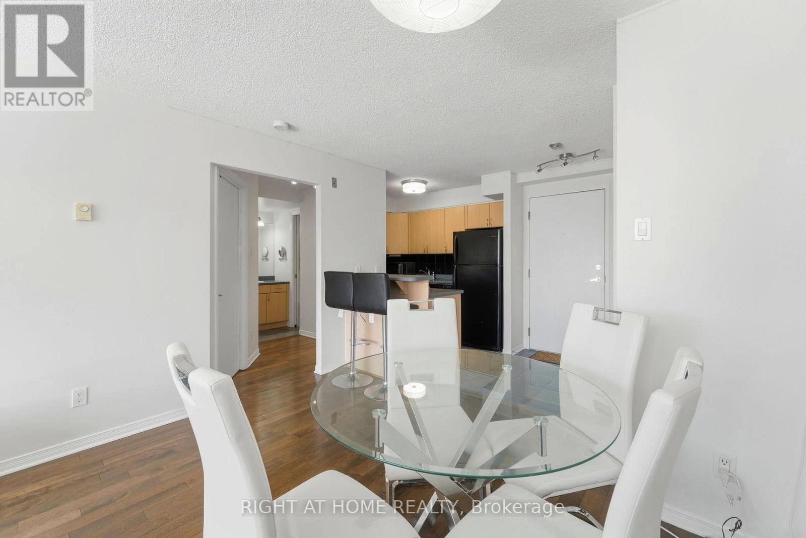 309 - 225 Alvin Road N, Ottawa, Ontario  K1K 4H6 - Photo 12 - X12903904