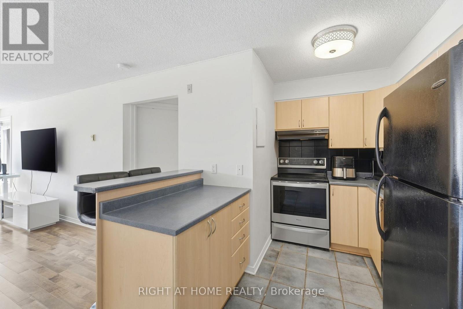 309 - 225 Alvin Road N, Ottawa, Ontario  K1K 4H6 - Photo 16 - X12903904