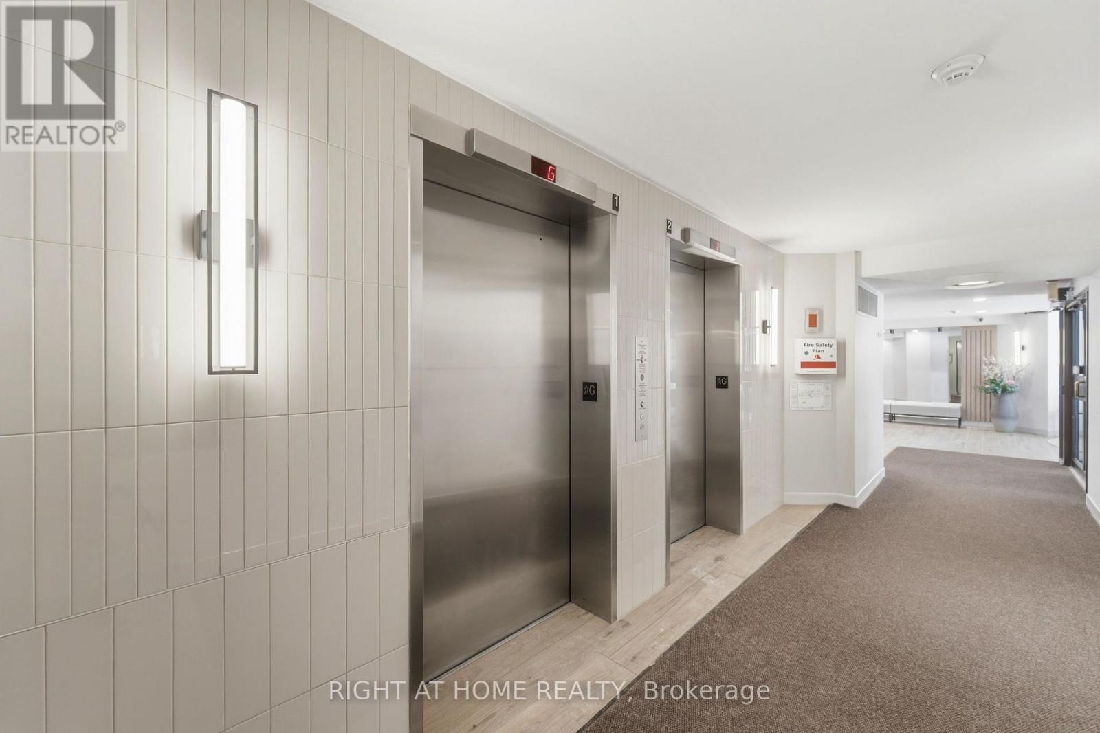309 - 225 Alvin Road N, Ottawa, Ontario  K1K 4H6 - Photo 5 - X12903904