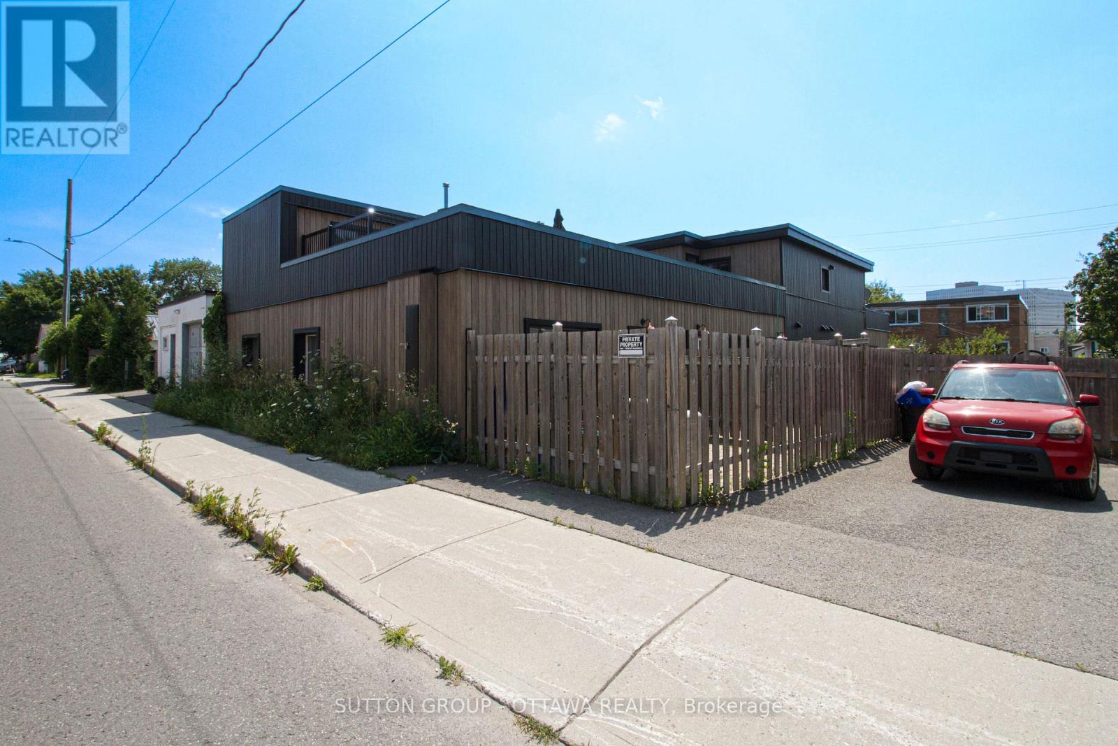 309 Cyr Avenue, Ottawa, Ontario  K1L 7N6 - Photo 5 - X12905856