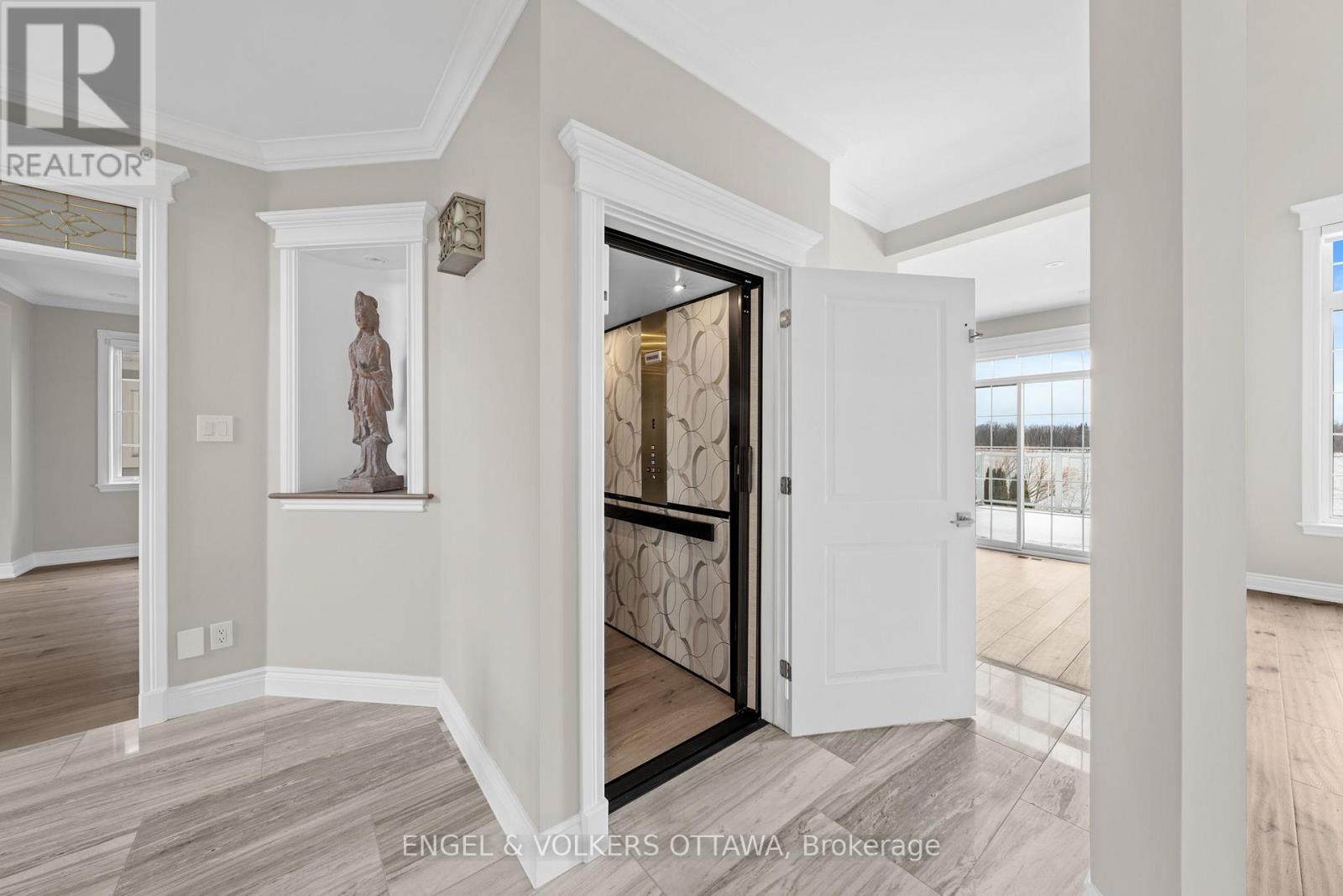 6373 Radisson Way, Ottawa, Ontario  K1C 2Z9 - Photo 19 - X12906240