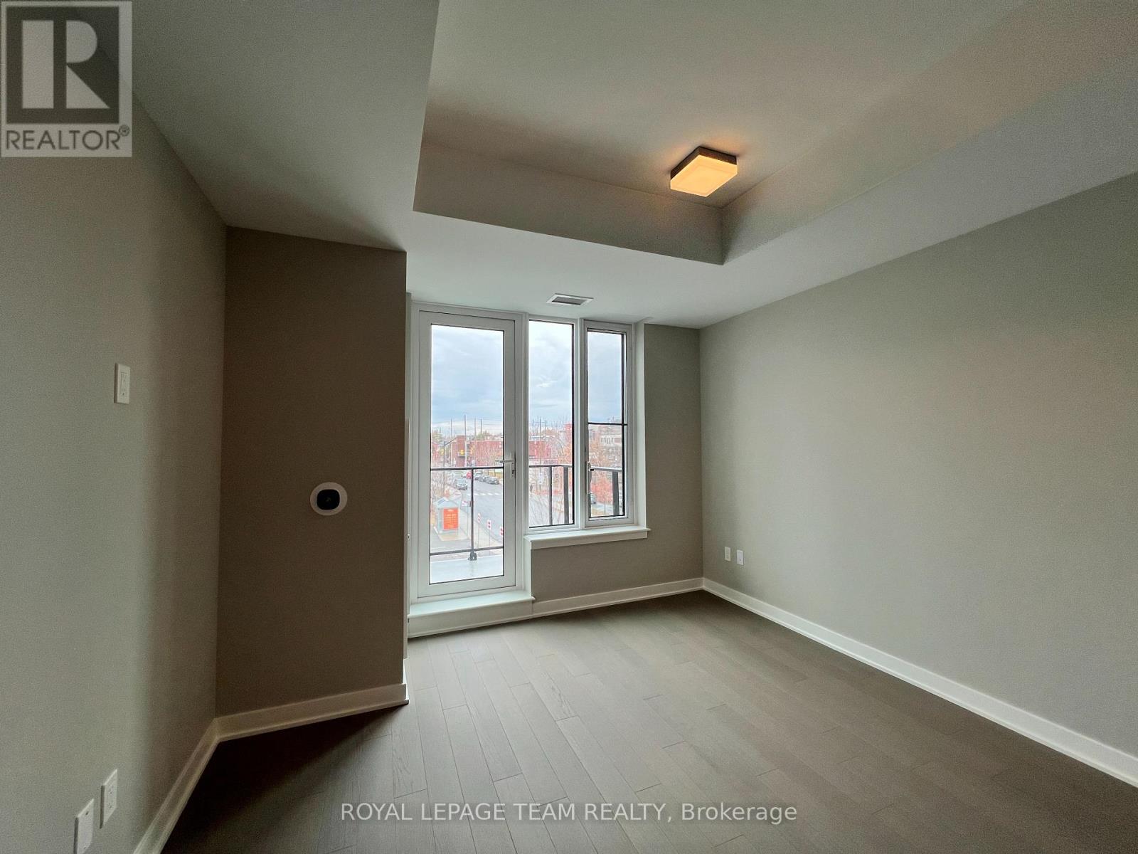 303 - 360 Deschatelets Avenue, Ottawa, Ontario  K1S 5Y1 - Photo 12 - X12906924