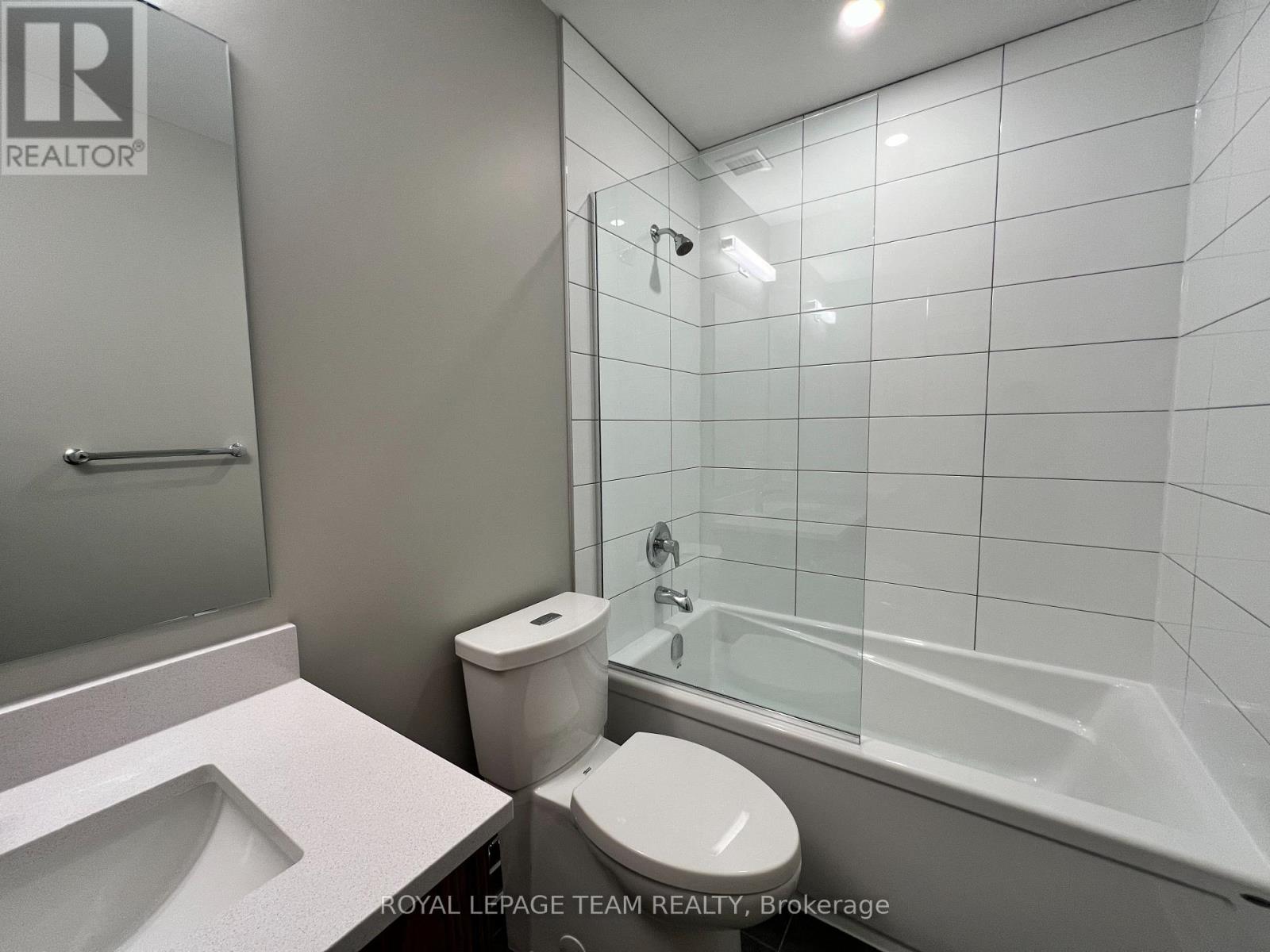 303 - 360 Deschatelets Avenue, Ottawa, Ontario  K1S 5Y1 - Photo 15 - X12906924