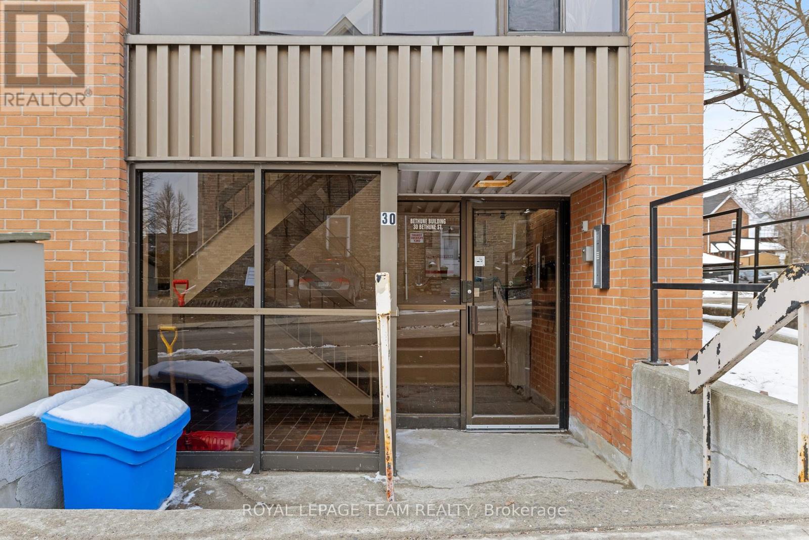 52-58 King Street E, Brockville, Ontario  K6V 1B1 - Photo 7 - X12908214