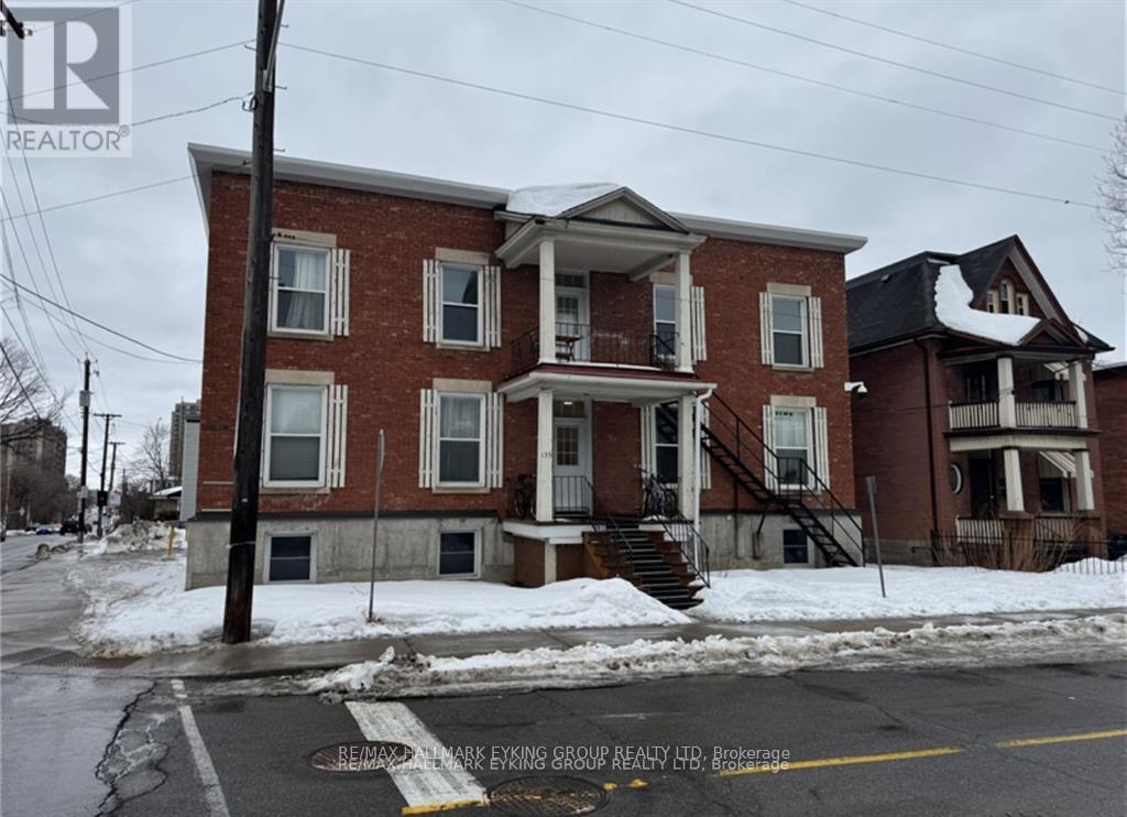 3 - 135 CONCORD STREET S, Ottawa, Ontario