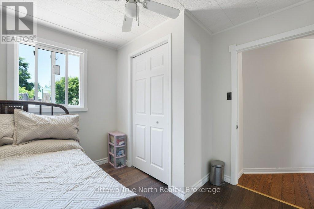 45 Alston Street, Mcnab/braeside, Ontario  K0A 3L0 - Photo 17 - X12913382