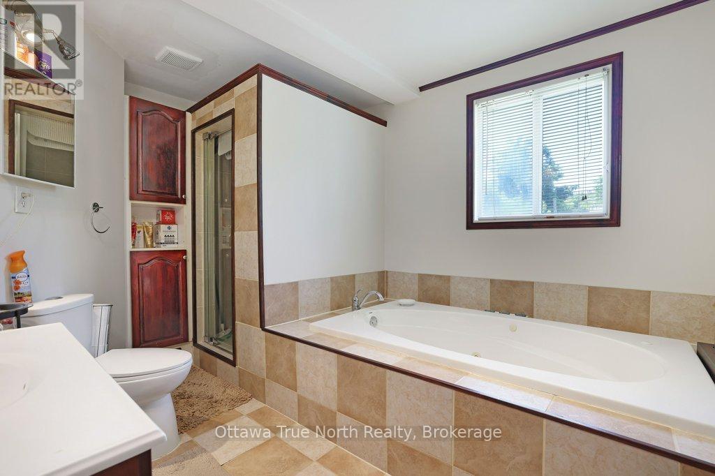 45 Alston Street, Mcnab/braeside, Ontario  K0A 3L0 - Photo 18 - X12913382