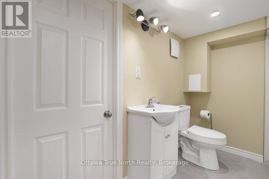 45 Alston Street, Mcnab/braeside, Ontario  K0A 3L0 - Photo 24 - X12913382