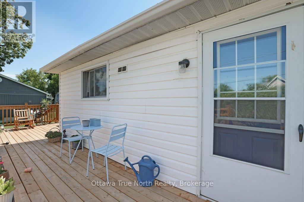 45 Alston Street, Mcnab/braeside, Ontario  K0A 3L0 - Photo 5 - X12913382
