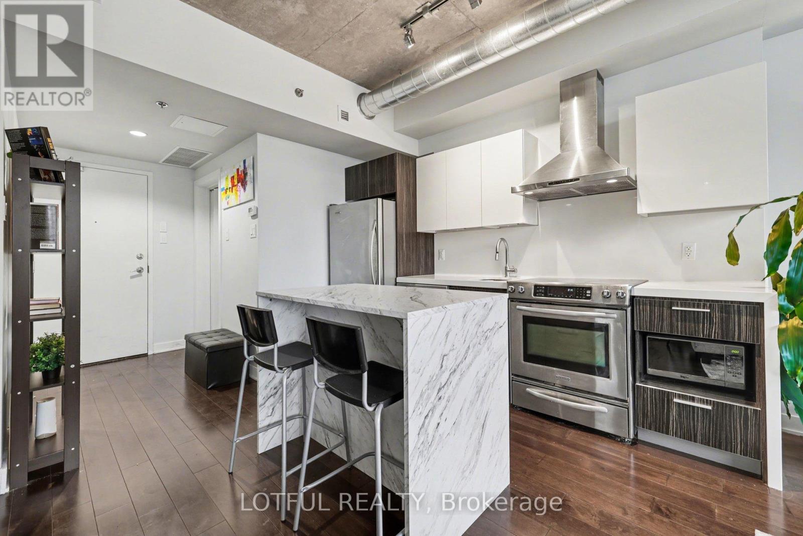 544 - 340 Mcleod Street, Ottawa, Ontario  K2P 1A4 - Photo 9 - X12913752