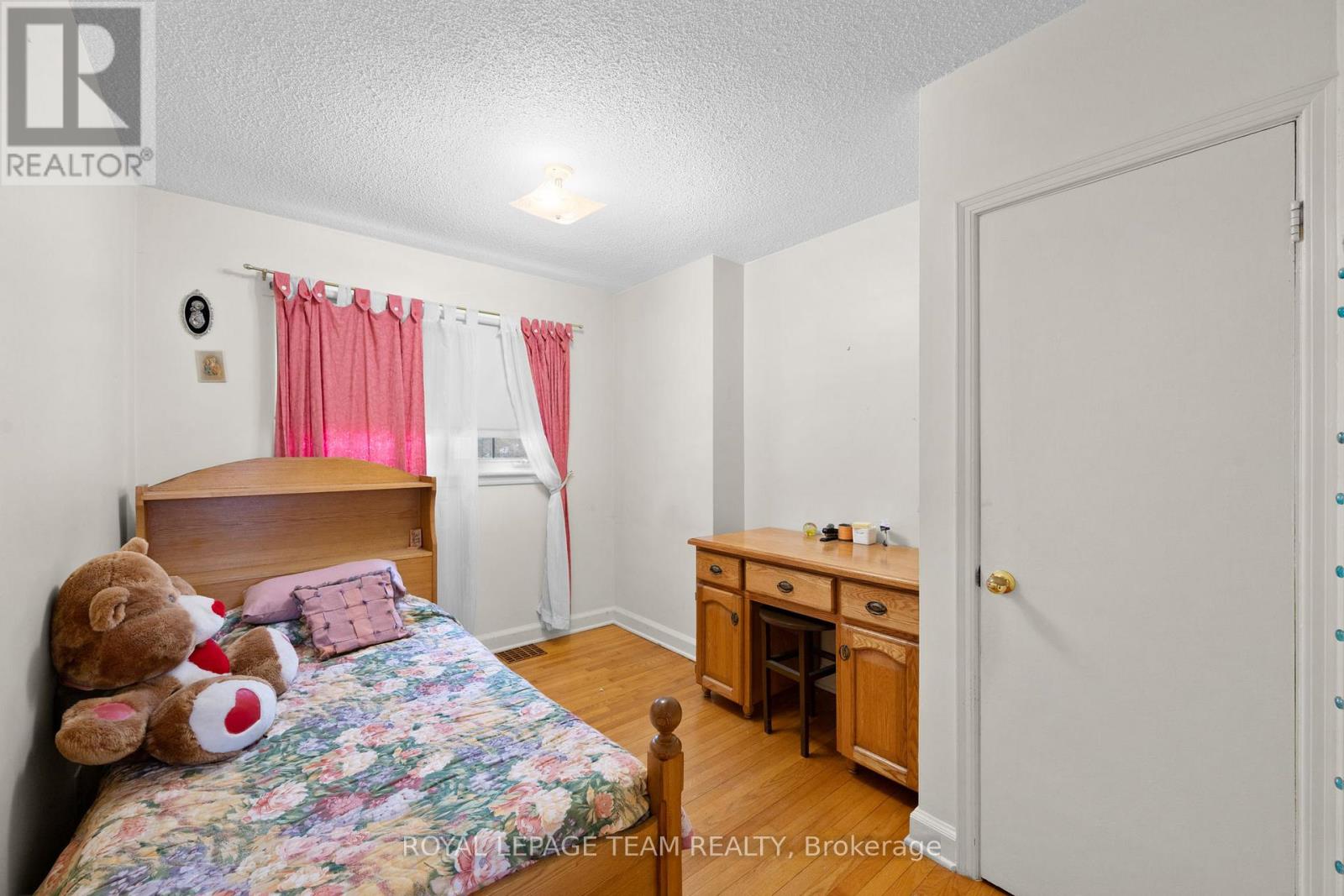 41 Capilano Drive, Ottawa, Ontario  K2E 6G3 - Photo 13 - X12914698