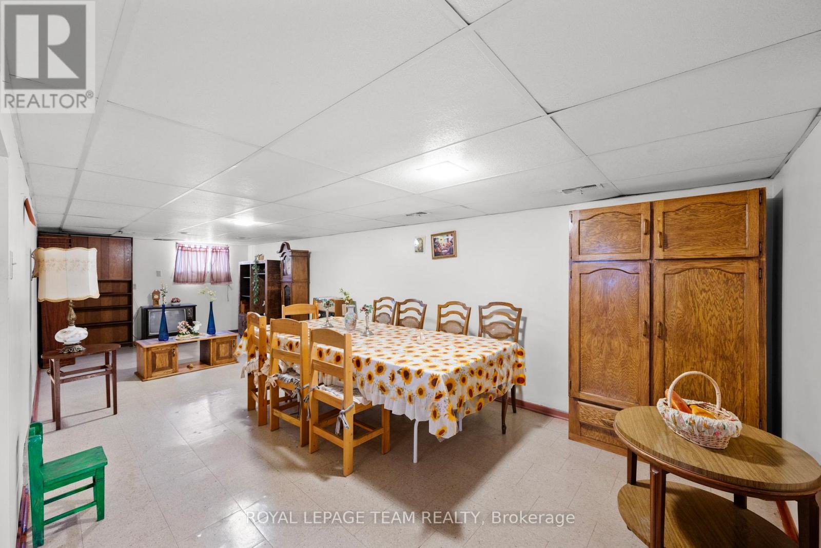 41 Capilano Drive, Ottawa, Ontario  K2E 6G3 - Photo 16 - X12914698
