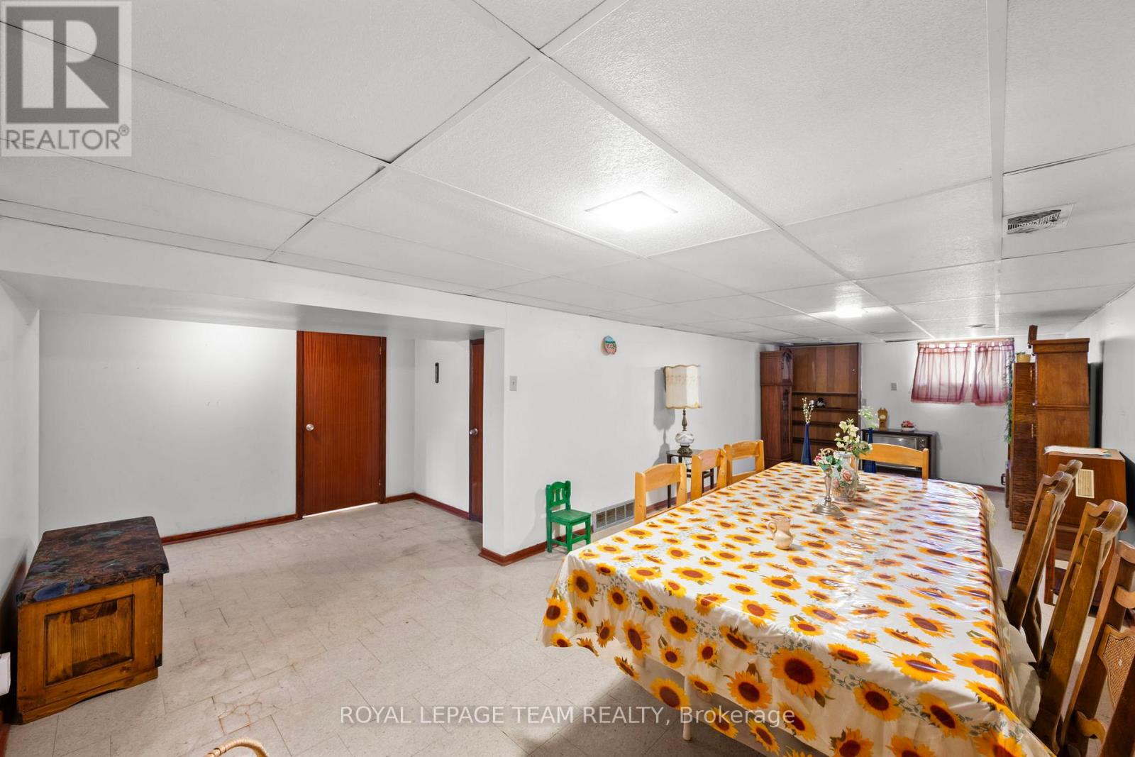 41 Capilano Drive, Ottawa, Ontario  K2E 6G3 - Photo 17 - X12914698