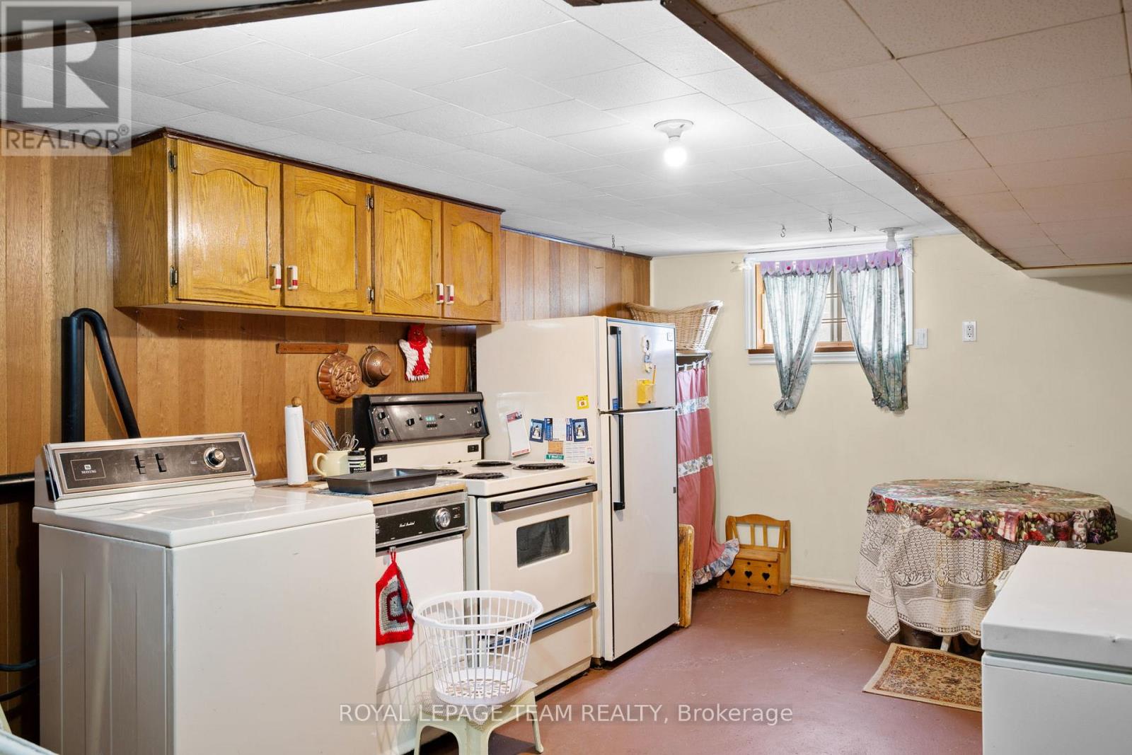41 Capilano Drive, Ottawa, Ontario  K2E 6G3 - Photo 19 - X12914698