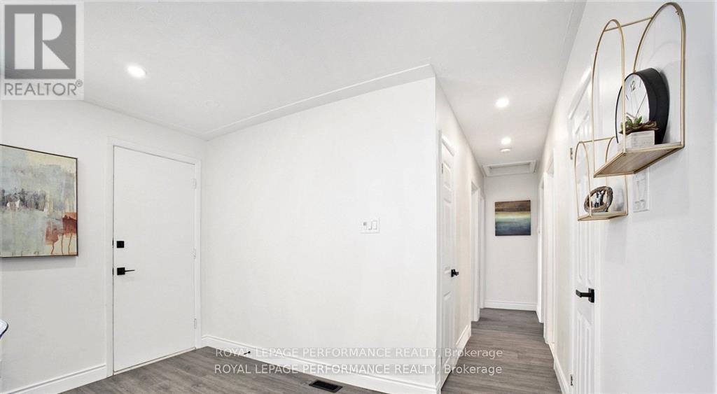 33 Majestic Drive N, Ottawa, Ontario  K2G 1C6 - Photo 12 - X12917246