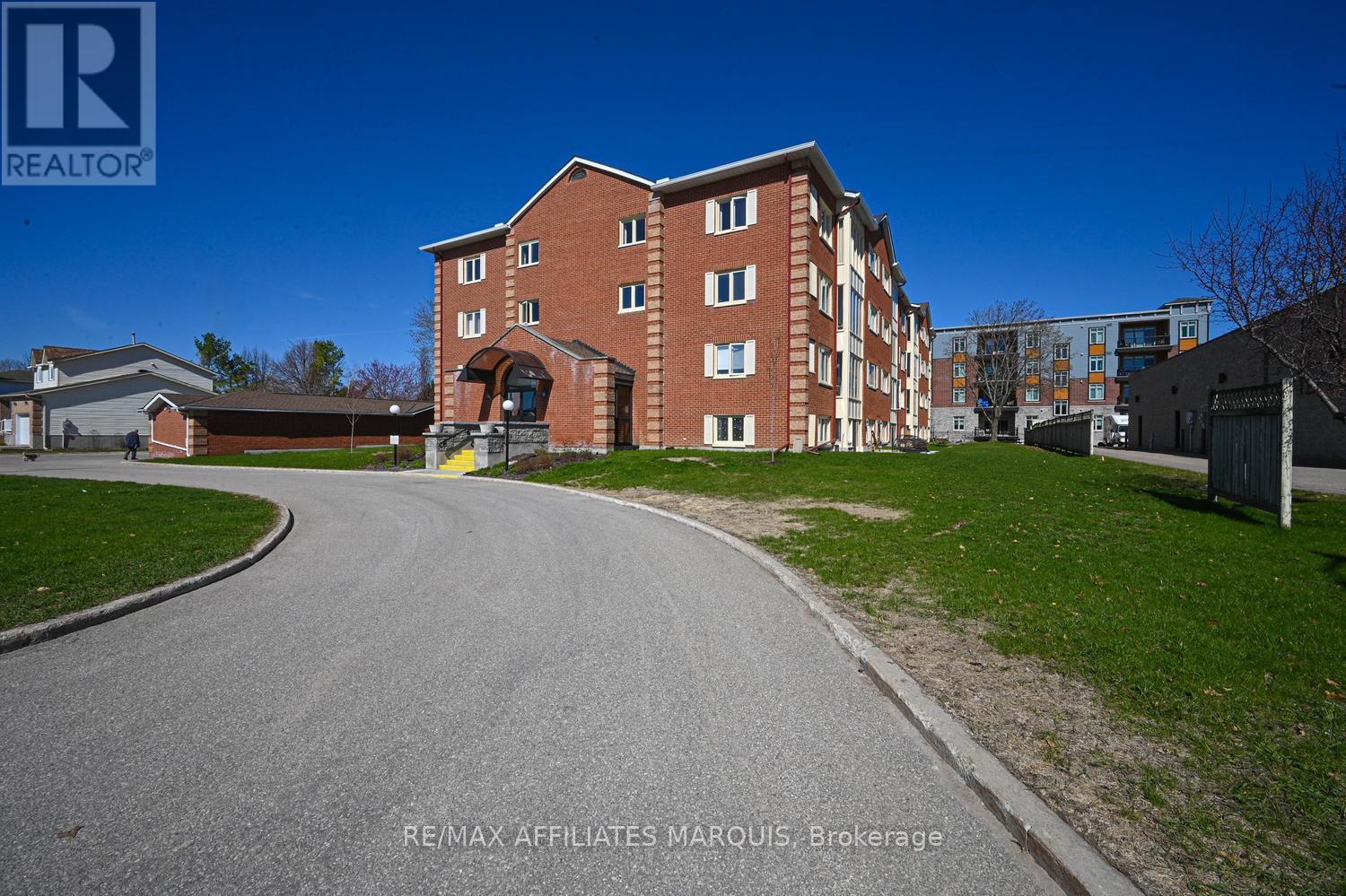 304 - 10 Armstrong Drive, Smiths Falls, Ontario  K7A 5H8 - Photo 32 - X12918238