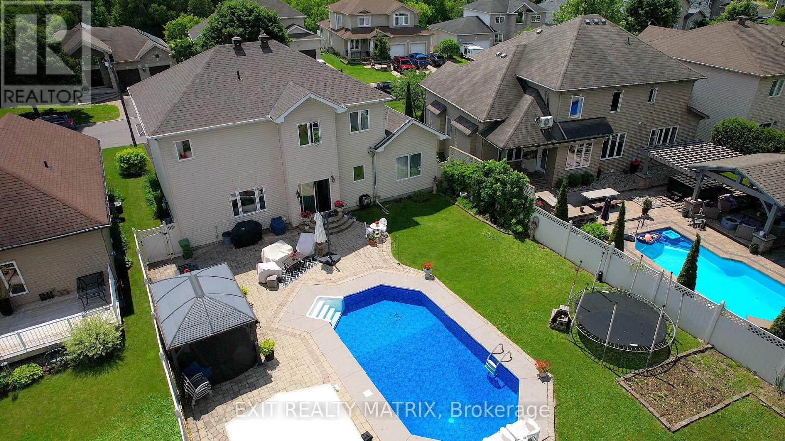 48 De La Rive Drive, Russell, Ontario  K0A 1W0 - Photo 43 - X12920460