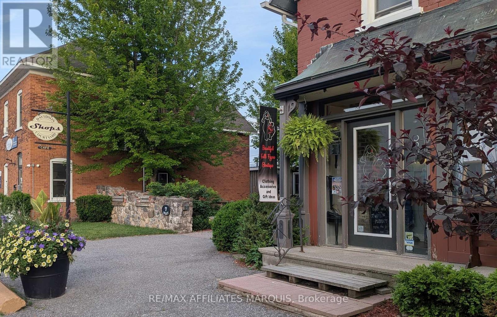 7 Russell Street W, Smiths Falls, Ontario  K7A 1N8 - Photo 5 - X12921558