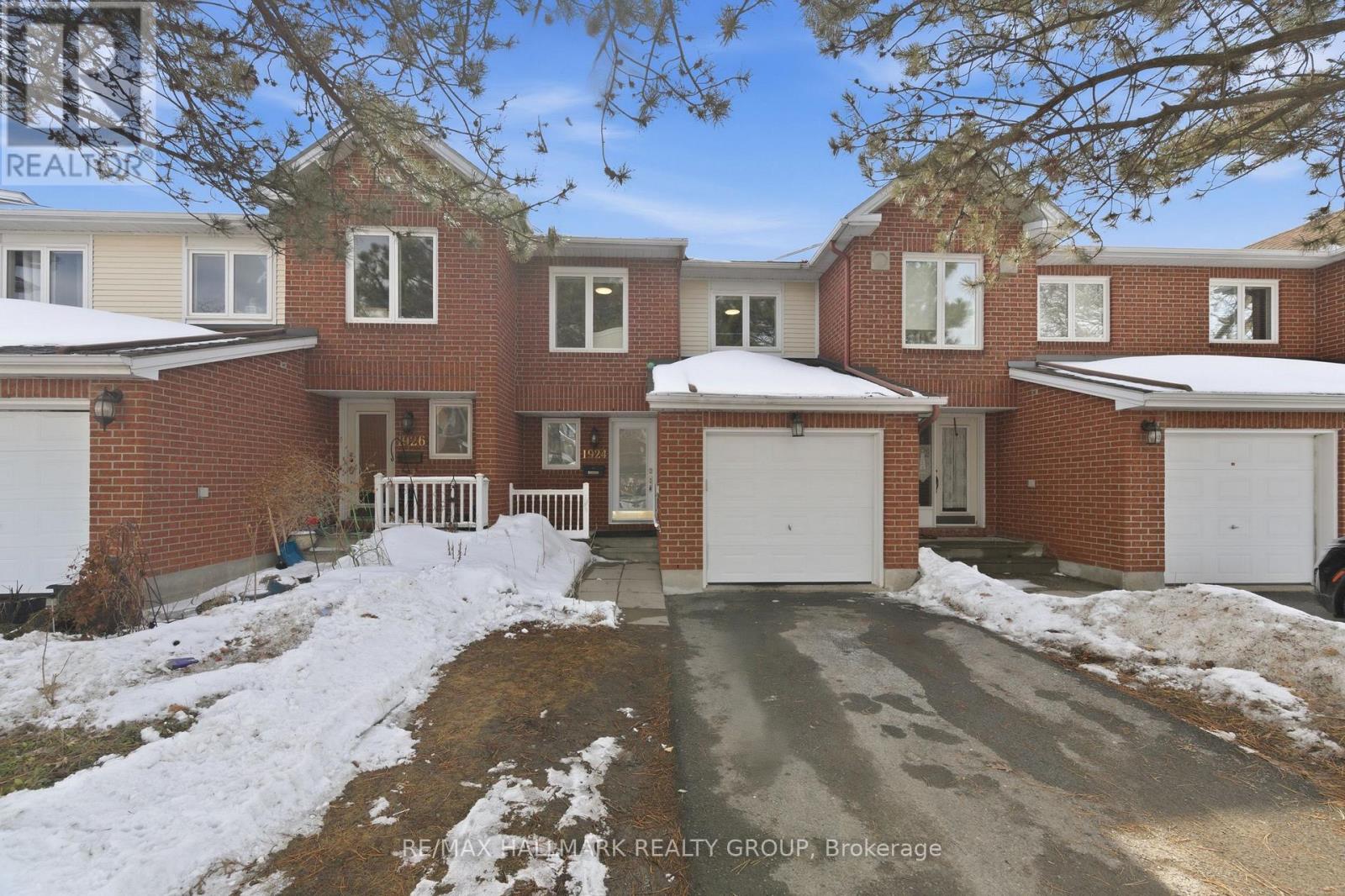 1924 ASHMONT STREET, Ottawa, Ontario