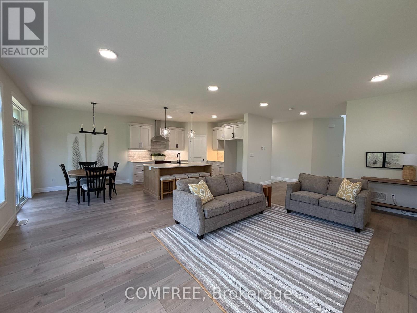 25-35 Old Course Road, St. Thomas, Ontario  N5R 0N3 - Photo 8 - X12921710