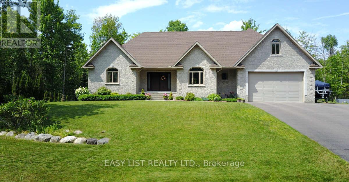 110 MONCK SQUARE, Laurentian Hills, Ontario