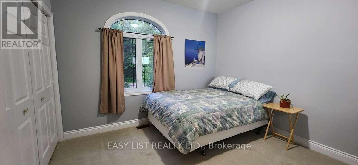 110 Monck Square, Laurentian Hills, Ontario  K0J 1P0 - Photo 16 - X12921790