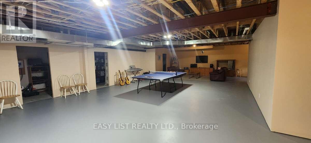 110 Monck Square, Laurentian Hills, Ontario  K0J 1P0 - Photo 23 - X12921790