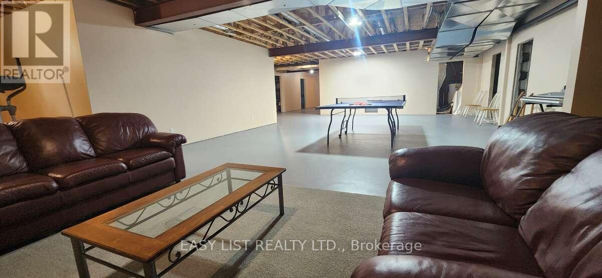 110 Monck Square, Laurentian Hills, Ontario  K0J 1P0 - Photo 25 - X12921790