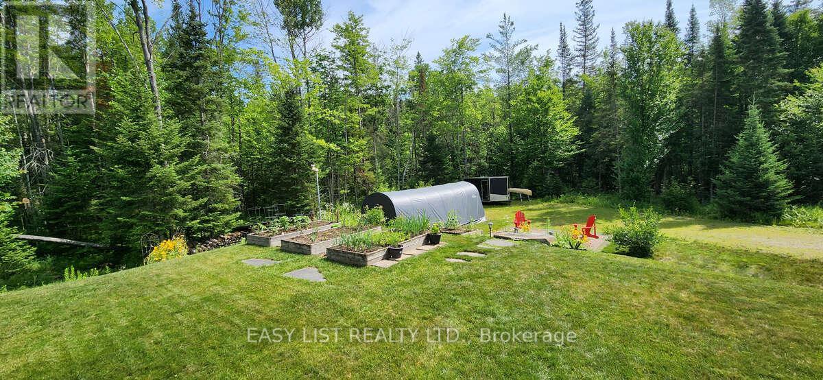 110 Monck Square, Laurentian Hills, Ontario  K0J 1P0 - Photo 7 - X12921790