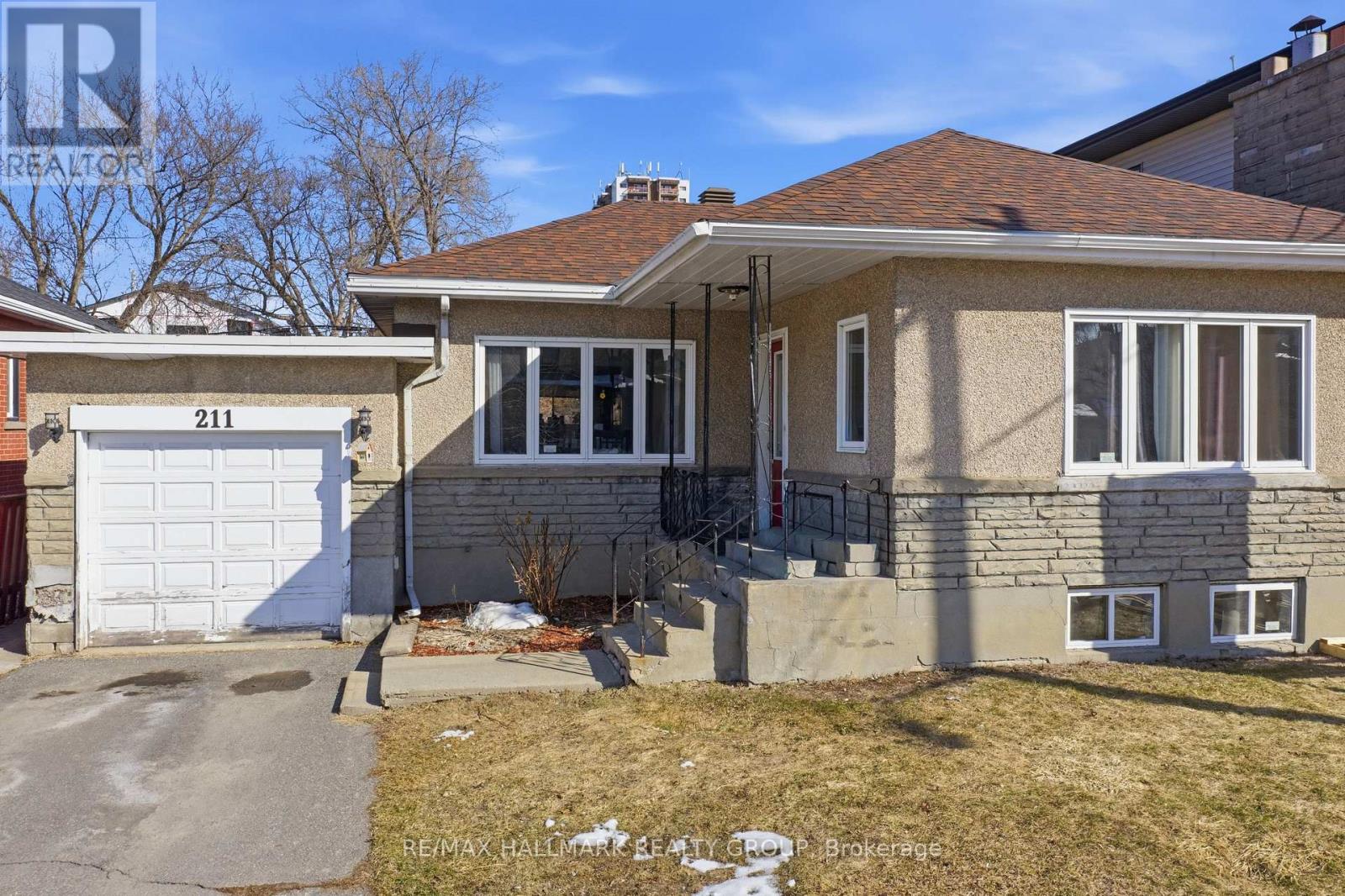 211 COLUMBUS AVENUE, Ottawa, Ontario