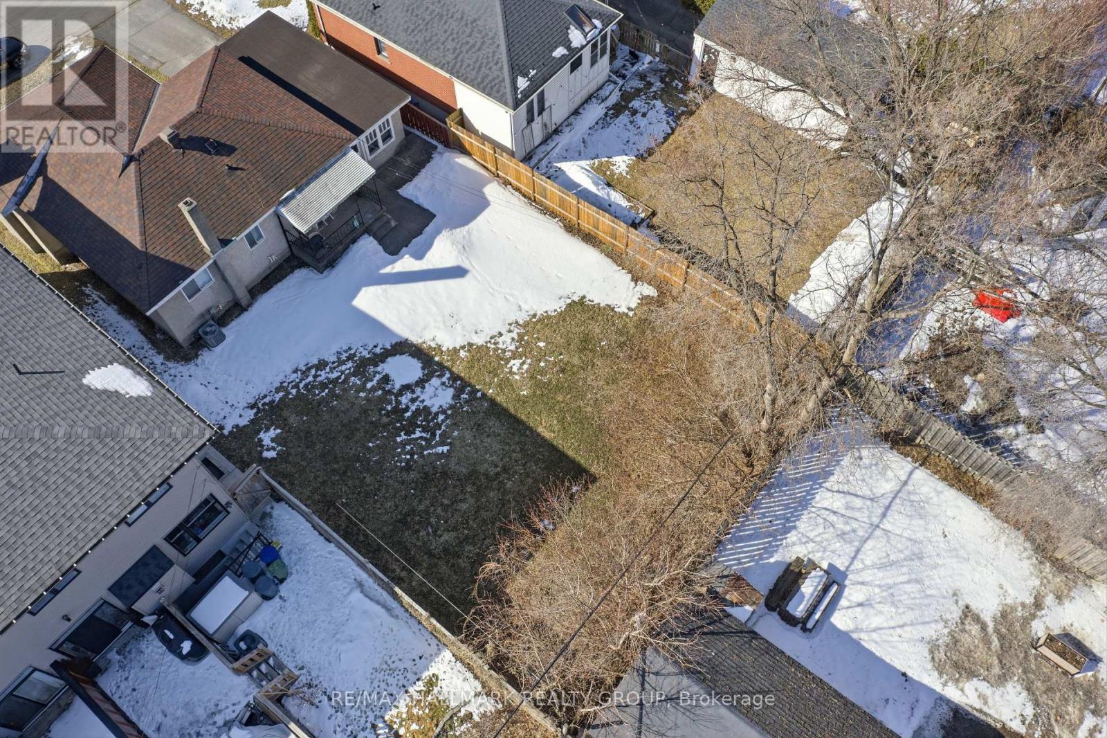211 Columbus Avenue, Ottawa, Ontario  K1K 1P7 - Photo 8 - X12925718