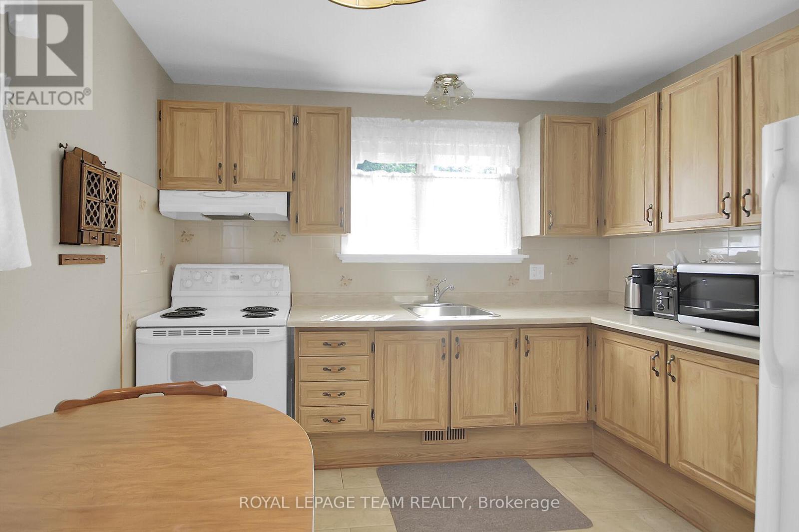 962 Dynes Road, Ottawa, Ontario  K2C 0G8 - Photo 10 - X12927082