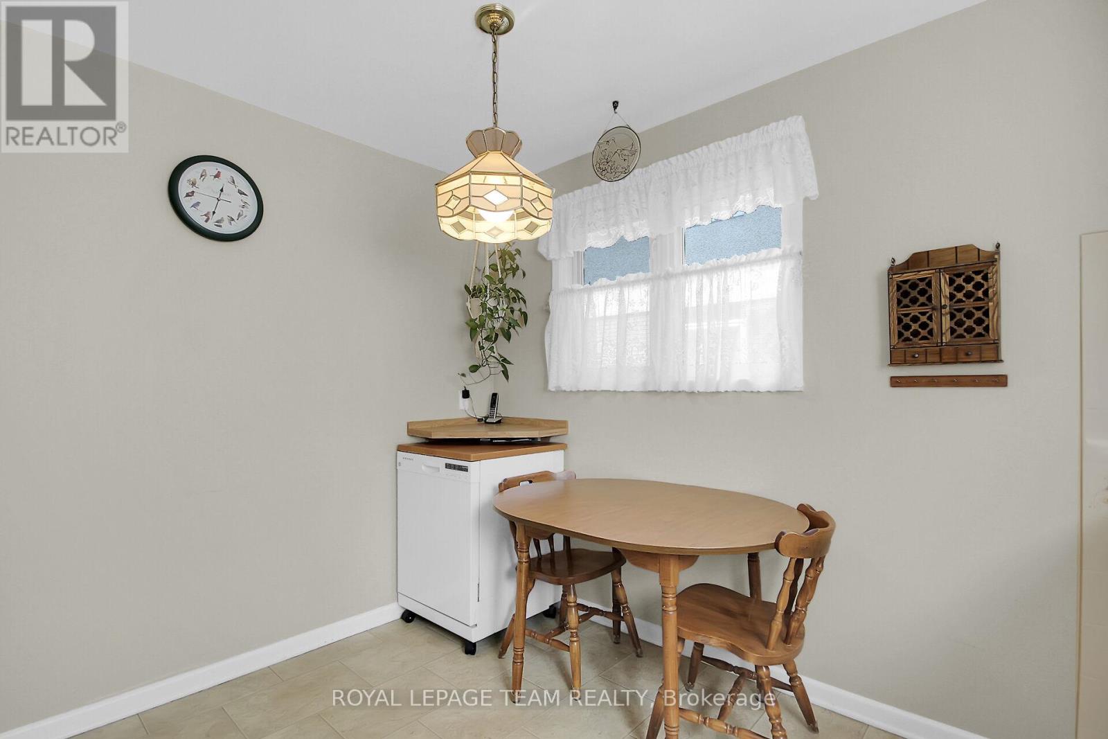 962 Dynes Road, Ottawa, Ontario  K2C 0G8 - Photo 13 - X12927082