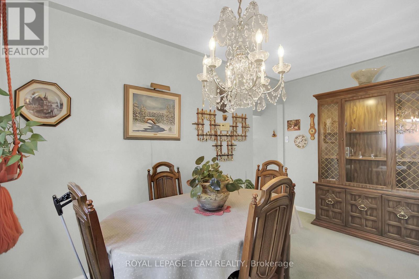 962 Dynes Road, Ottawa, Ontario  K2C 0G8 - Photo 9 - X12927082
