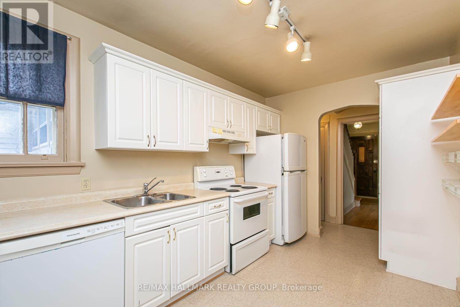 50 Tyndall Street, Ottawa, Ontario  K1Y 3J8 - Photo 12 - X12927894