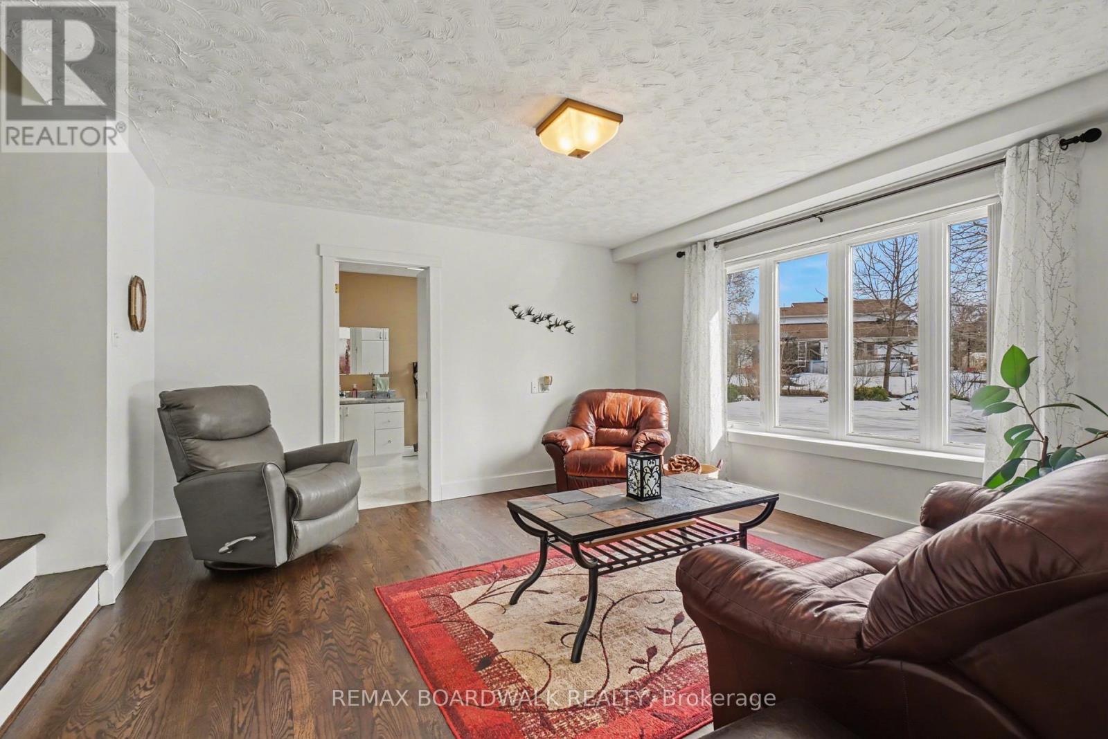 32 Faucher Boulevard, Casselman, Ontario  K0A 1M0 - Photo 13 - X12928174