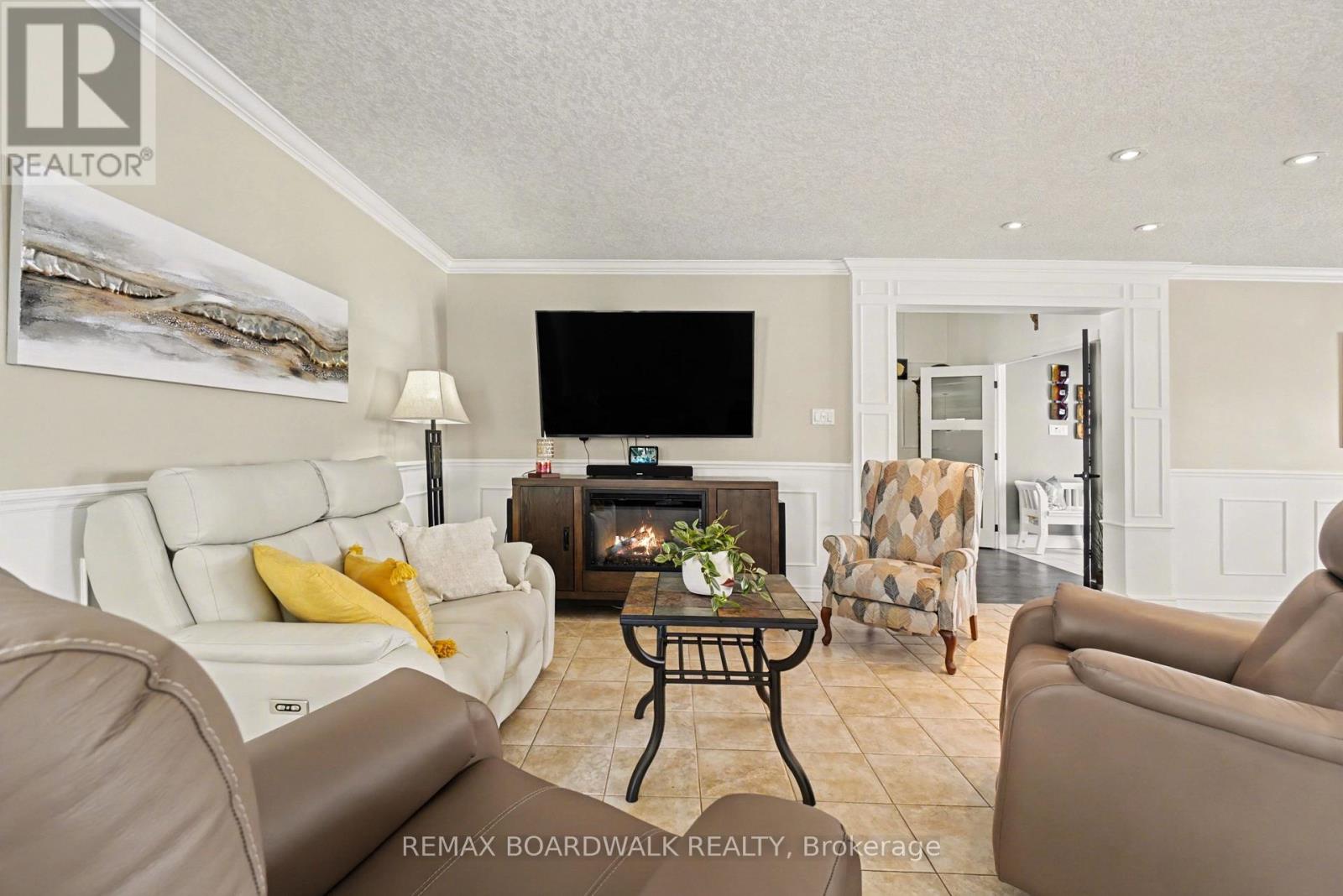 32 Faucher Boulevard, Casselman, Ontario  K0A 1M0 - Photo 6 - X12928174