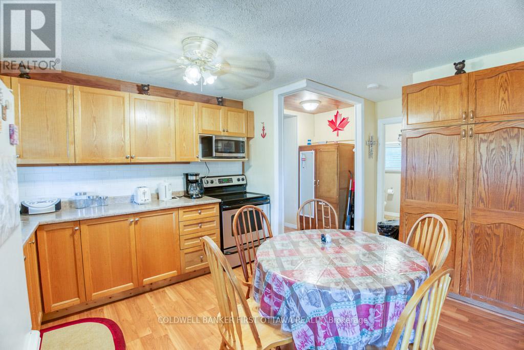 1036 Rossland Lane, Frontenac, Ontario  K0H 1B0 - Photo 12 - X12928634