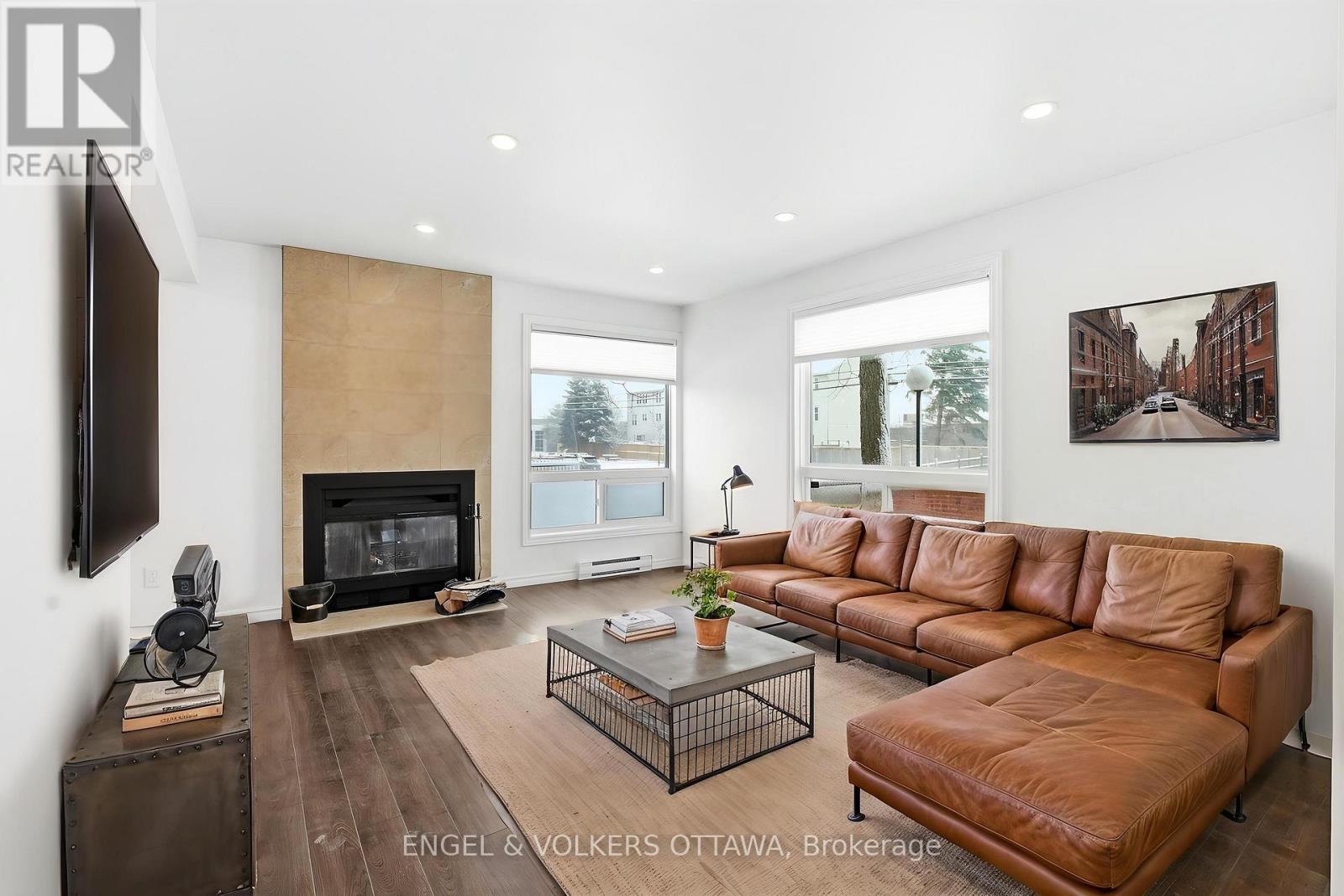 311 PRESLAND ROAD, Ottawa, Ontario