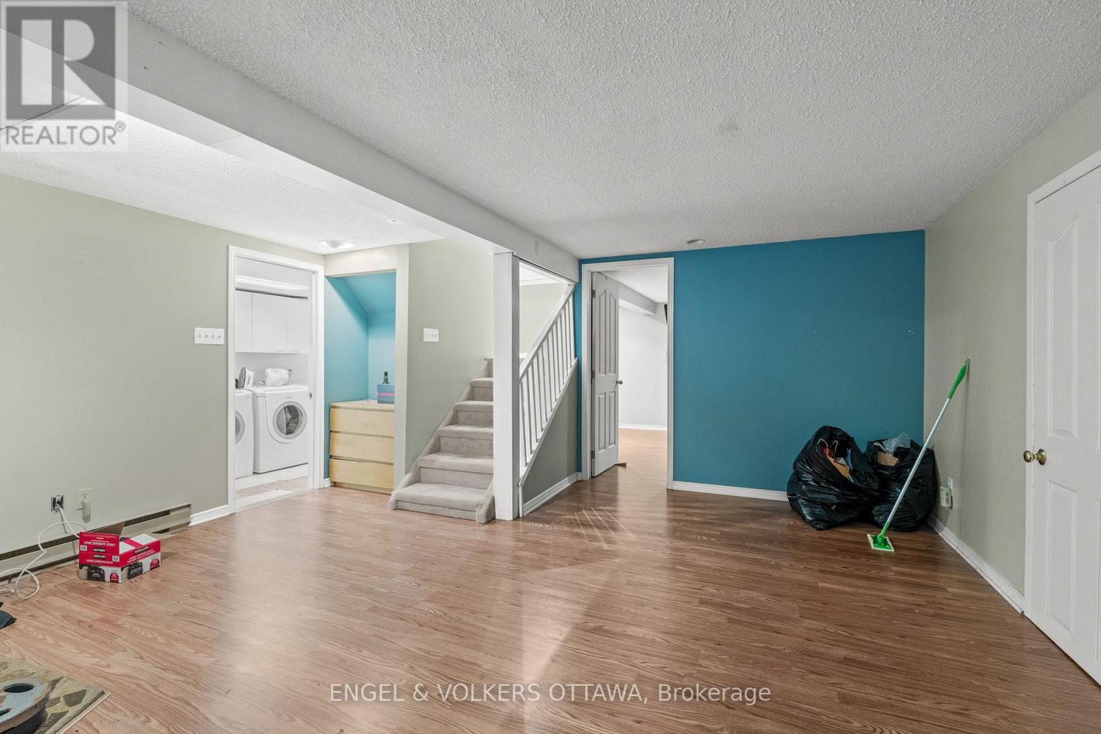 1372 Ridgedale Street, Ottawa, Ontario  K1T 1C5 - Photo 30 - X12929890
